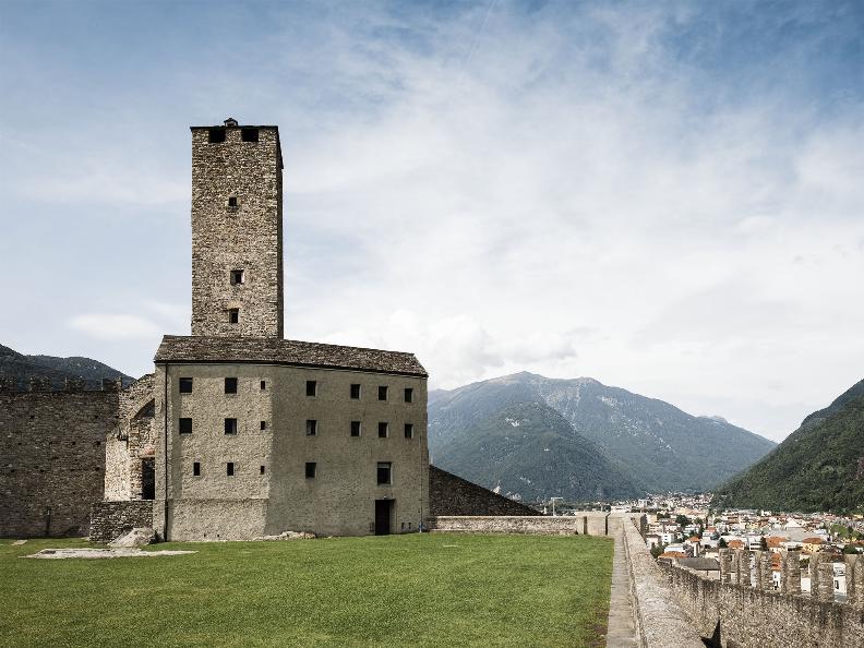 Image 8 - Pop-up Hotel Castelgrande